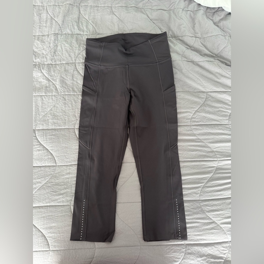 Lululemon Purple/Grey High-Waisted Cropped Leggings with Pockets